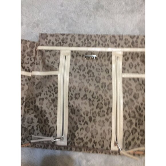 Miche Cleo Leopard Print Tote Bag With Double Zipper Pockets - Picture 7 of 14